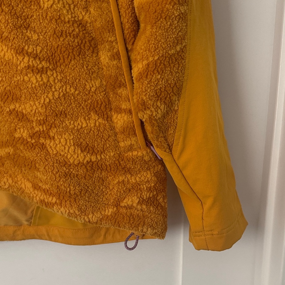 Outdoor Voices Yellow Jacket - Picture 4 of 5